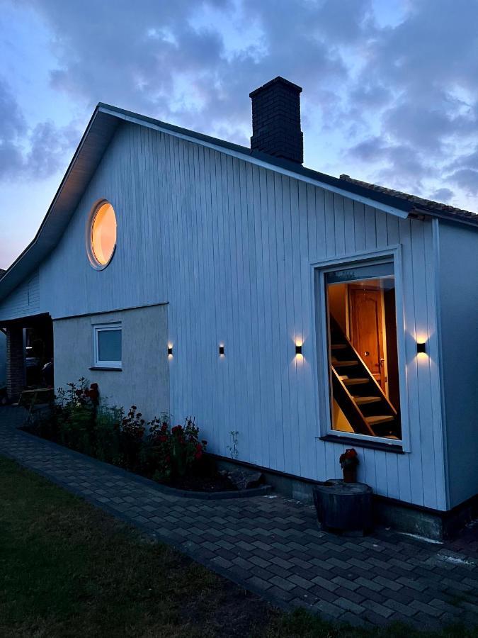 Villa Two Story Tiny House Ventspils Exterior foto